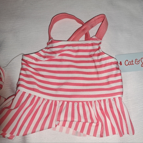 swimsuits for girls, size 12 and 18 months, from the cat and Jack brand. - Picture 4 of 7